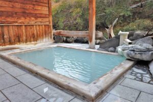 An outdoor bath at Hige no Ie inn